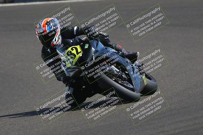 media/Oct-12-2025-CRA (Sun) [[e621380112]]/Races/Race 8/